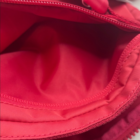 Lululemon Cherry Pink Everywhere Belt Bag Holds 1L Crossbody bright color NWT - Picture 4 of 10